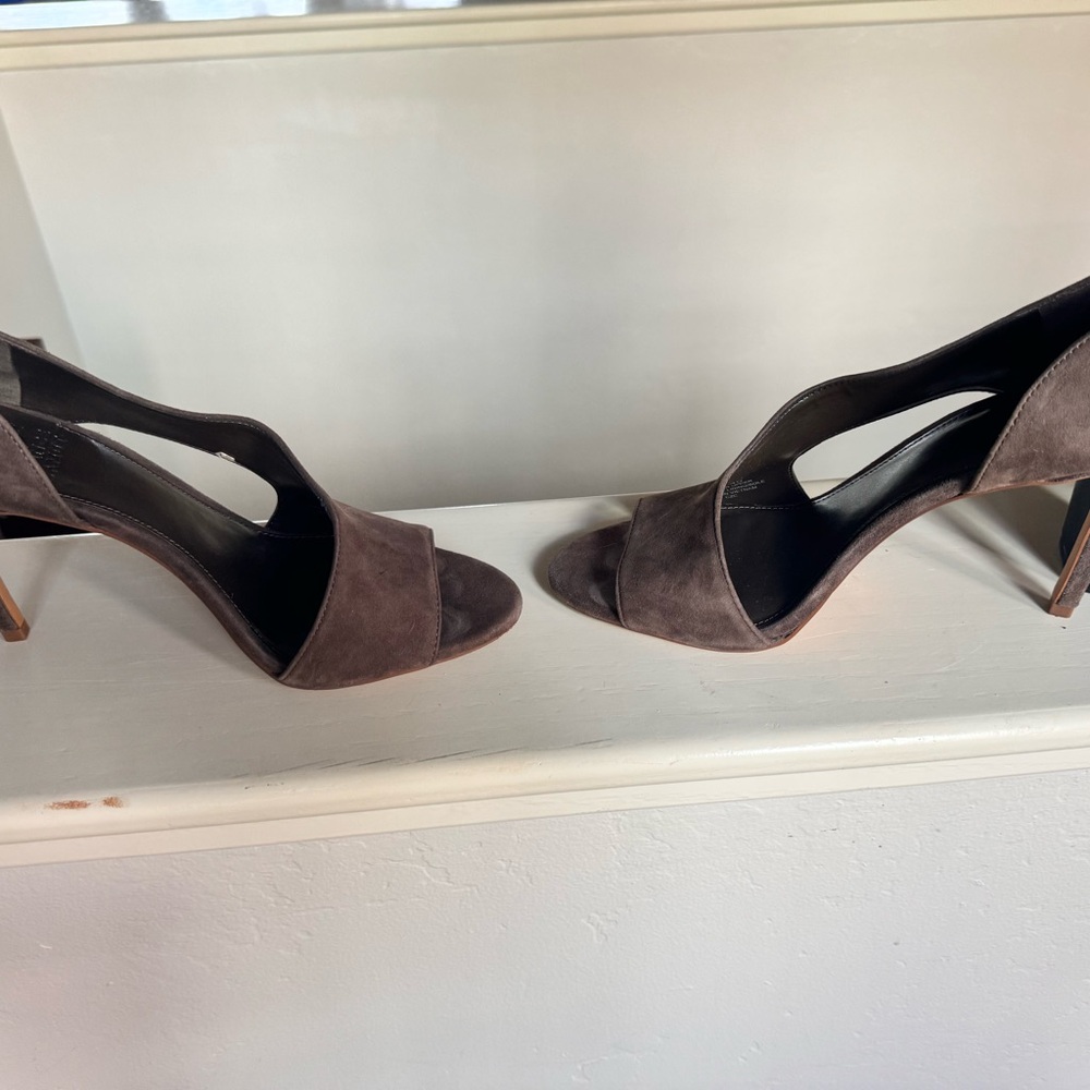 Vince camuto espresso heels